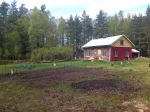 Trädgården med odlingsland maj 2015